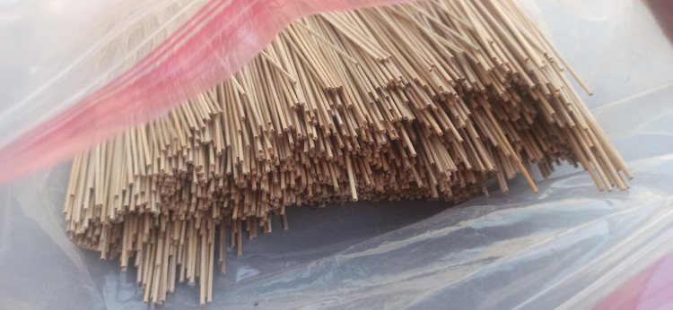 چوب مخصوص عود سازی